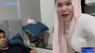 Tante Jujur Jangan Diketawain